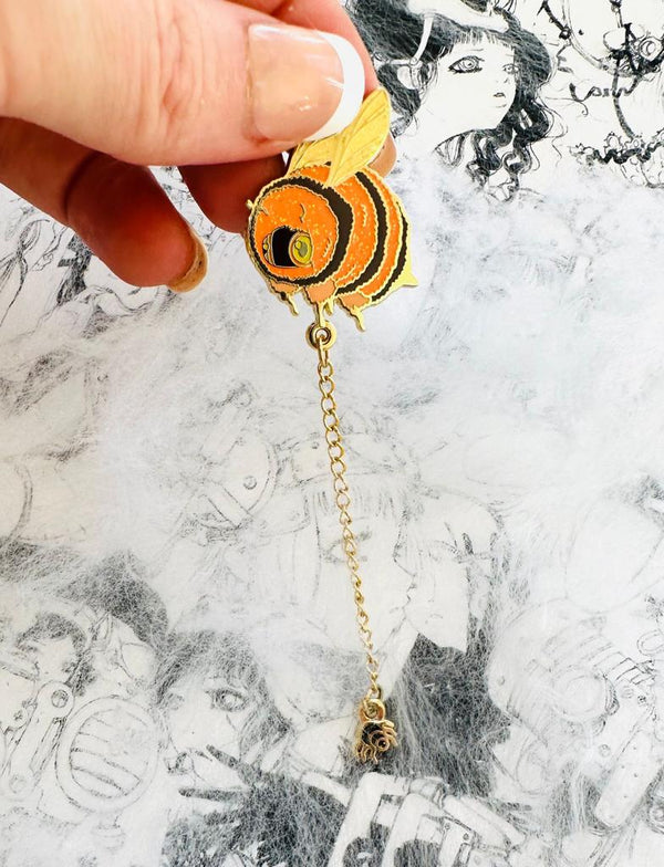 Pin de esmalte de abeja araña de Halloween