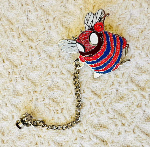 Pin de esmalte de abeja araña