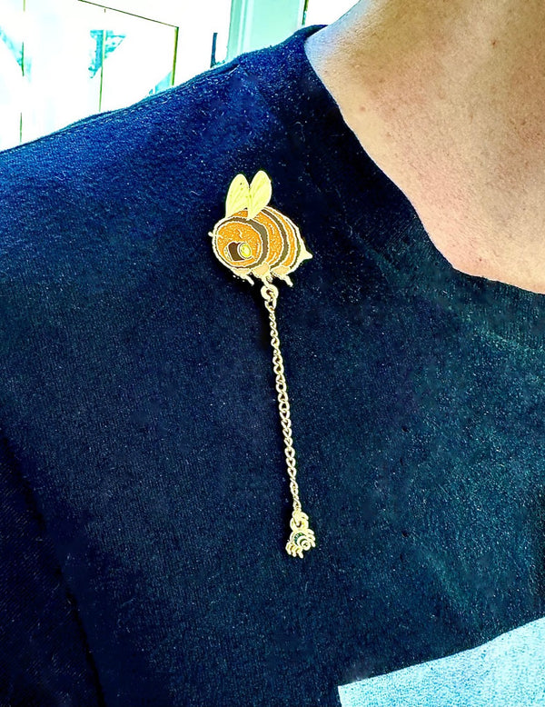 Pin de esmalte de abeja araña de Halloween